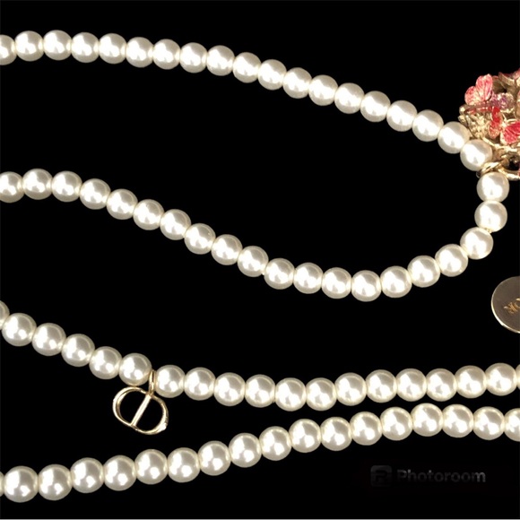 RARE Dior 2024 Pearl Heart of Butterflies  Pendant Necklace 2024 Cruise - Picture 8 of 12